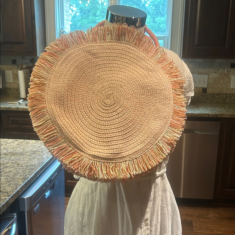 16” Round Woven Fringe edge Straw Tote Bag EUC
